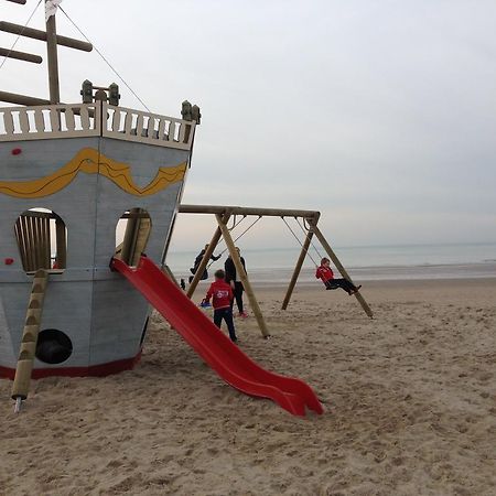 Studio Zeezicht Oostende Bagian luar foto